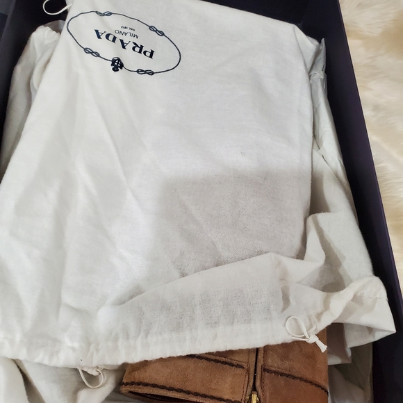 Prada 36.5 Calzature Donna color Desert Suede (Now Vintage) But Current Trend - Picture 7 of 16